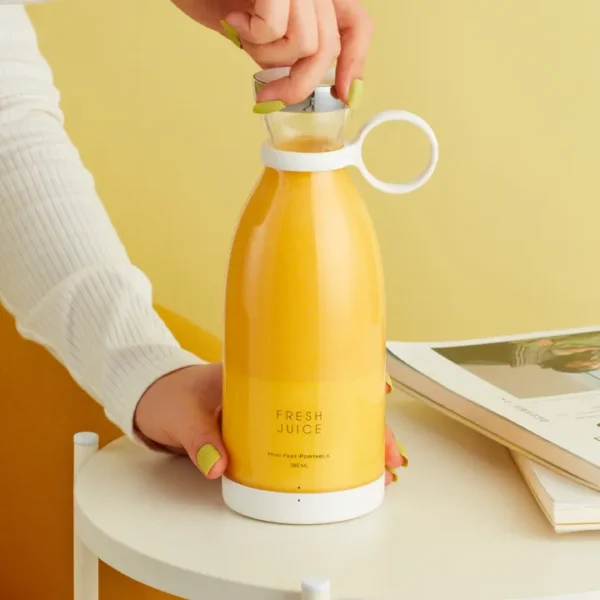 High-Quality Portable Electric Blender Bottle Wireless Personal Juicer Cup for Shakes, Smoothies, and Juices | Mini Rechargeable Fruit Blender for Travel, School, Kitchen, and Outdoor Use - Image 3